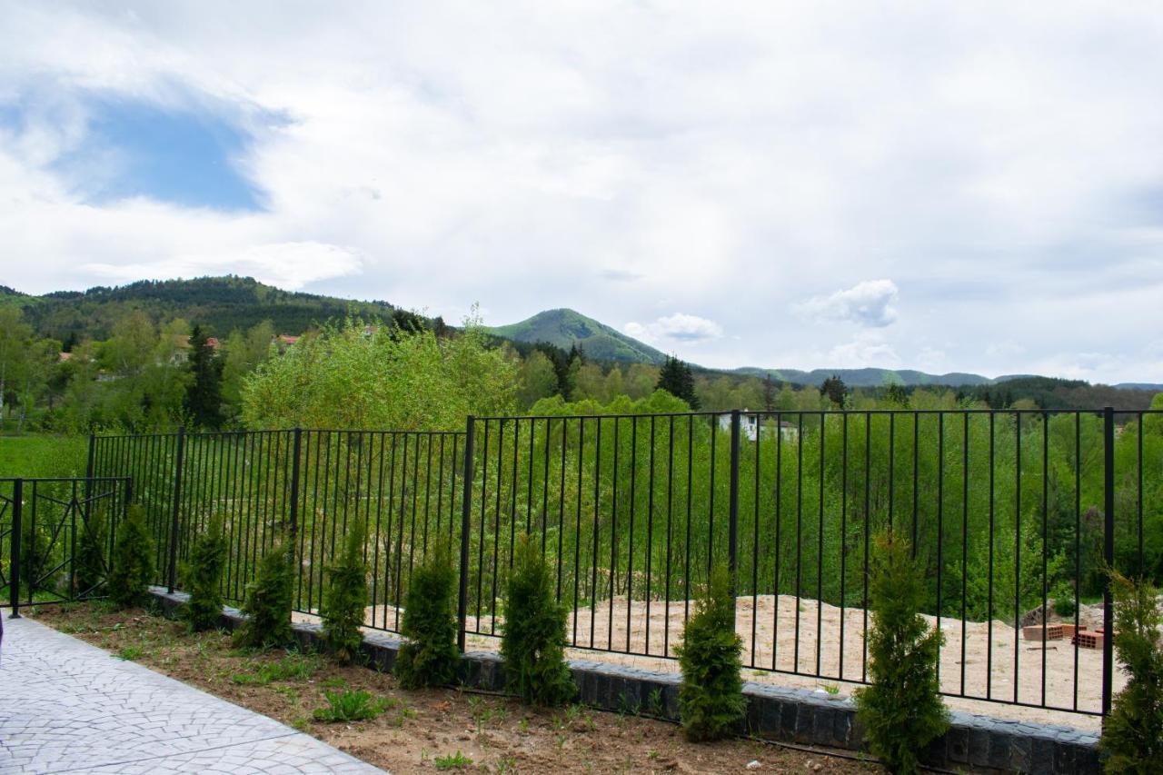Villa Dea & Villa Ina - Villas & Spa Park In Velingrad Extérieur photo