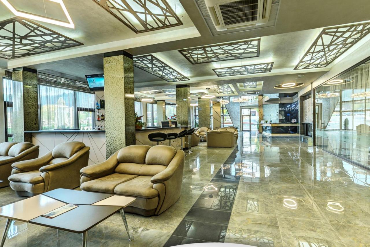 Villa Dea & Villa Ina - Villas & Spa Park In Velingrad Extérieur photo